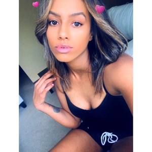 Meet your Posher, Eva